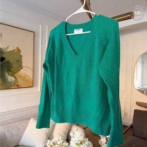 NWOT Vibrant Green V-Neck Sweater